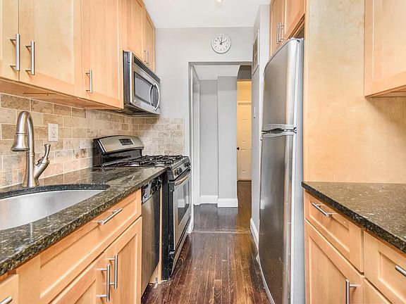 5th image of 5715 Mosholu Ave APT 3B