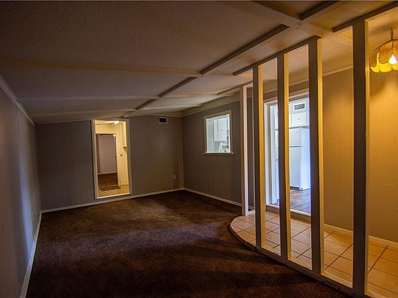 5th image of 1386 Clematis Ln