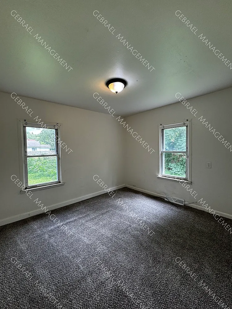 3501 Brunswick Ave. — Photo 4