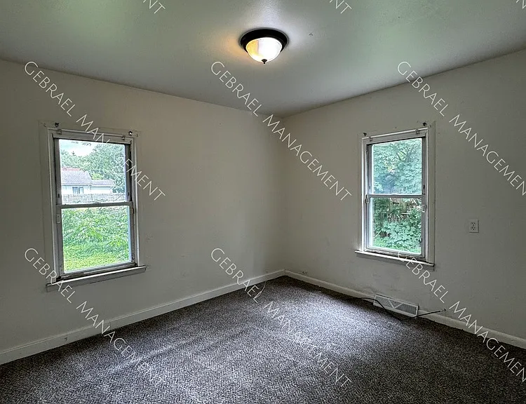 3501 Brunswick Ave — Photo 4