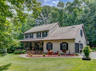 570 Beaver Creek Rd, Hanover, PA 17331