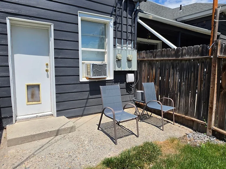 724-726 E Downington Ave — Photo 11