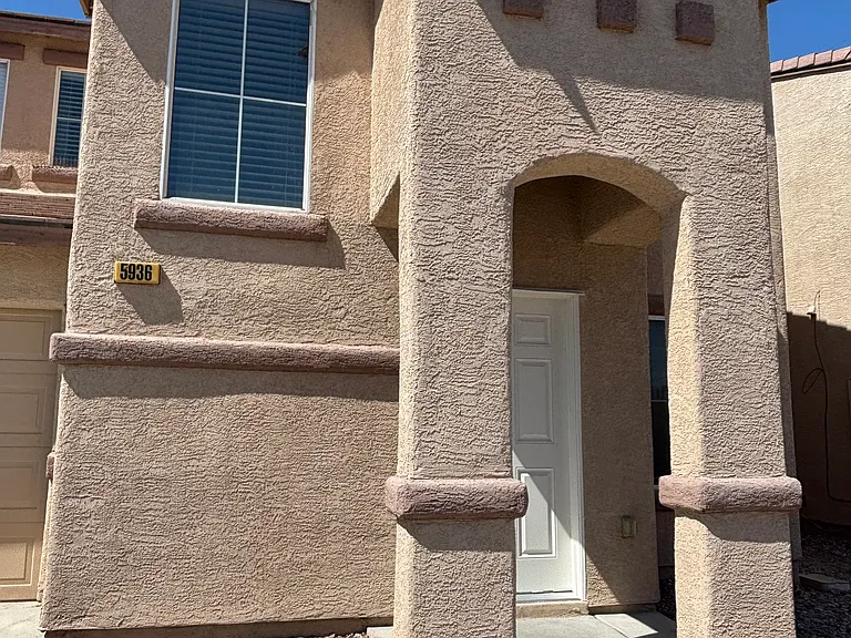 5936 Hudson Woods Ct — Photo 13