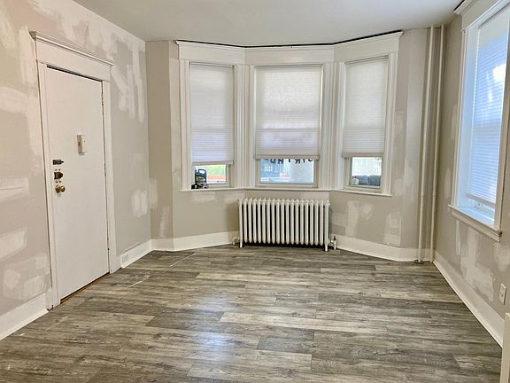 3rd image of 31-35 Norwood Ave #1-L