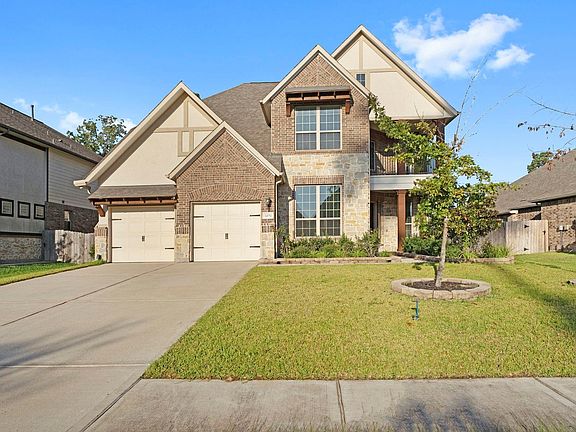 2nd image of 32052 Autumn Orchard Ln