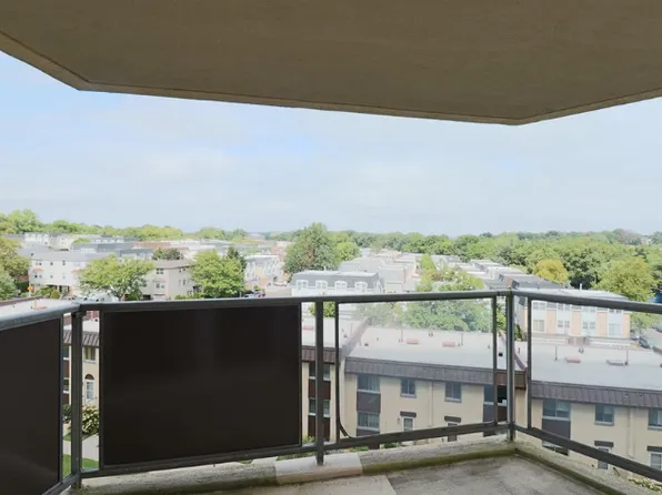17-85 215th Street 6A image 3 of 29