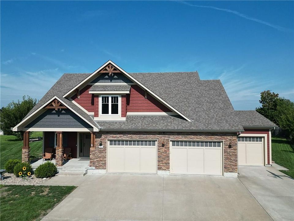 1st image of 701 Lightner Cir
