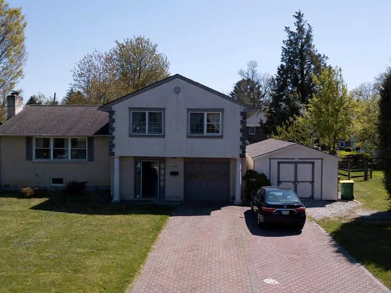 514 Ivydale Rd — Photo 28