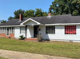 610 N Davis St, Nashville, GA 31639