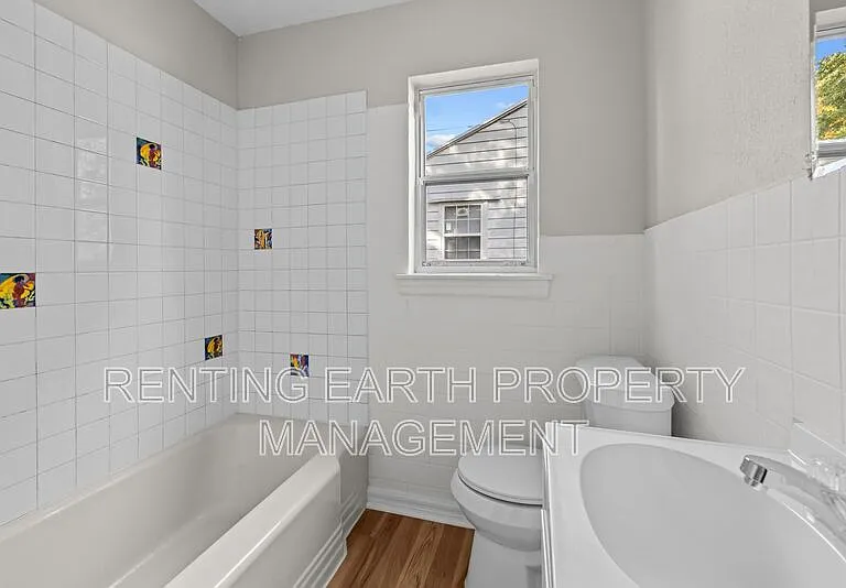7404 Paris Ave — Photo 13