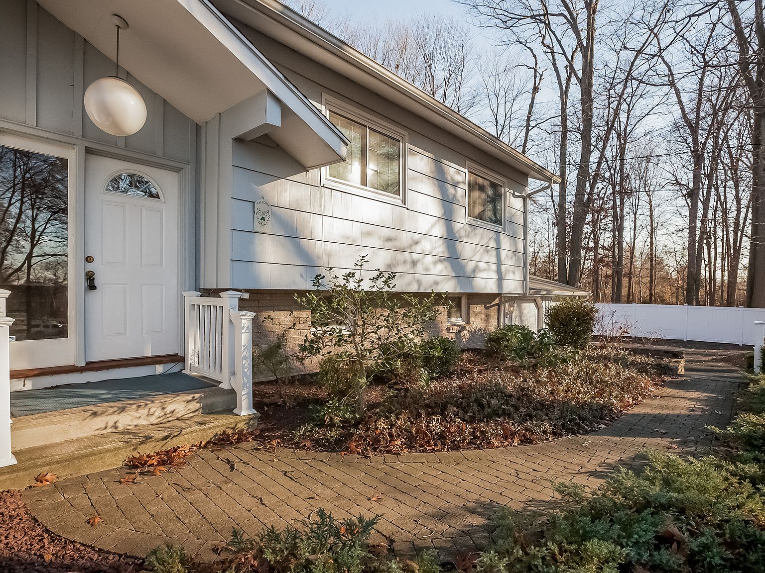 57 Forest View Rd, Northford, CT 06472 Zillow