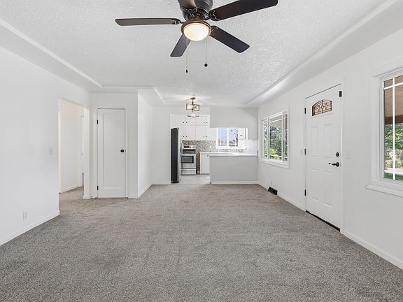5th image of 25815 E River Rd