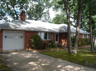 910 Gloucester Ave, Brick, NJ 08723