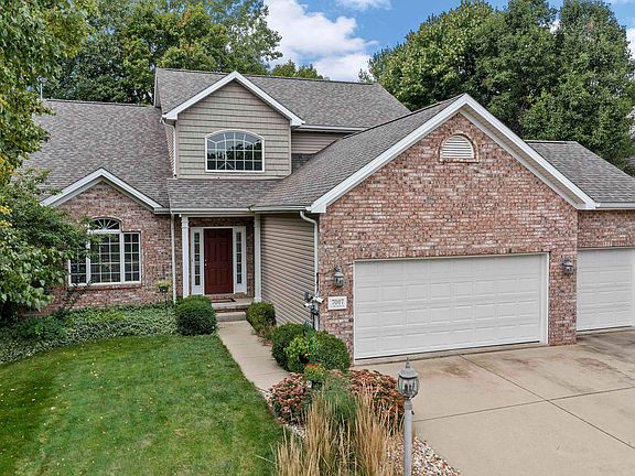 2nd image of 7007 N Bradford Pl