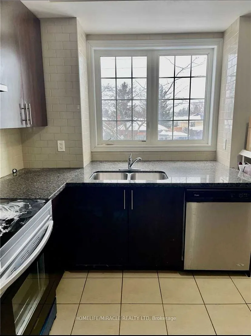 4 bed, $3,000 — Photo 3