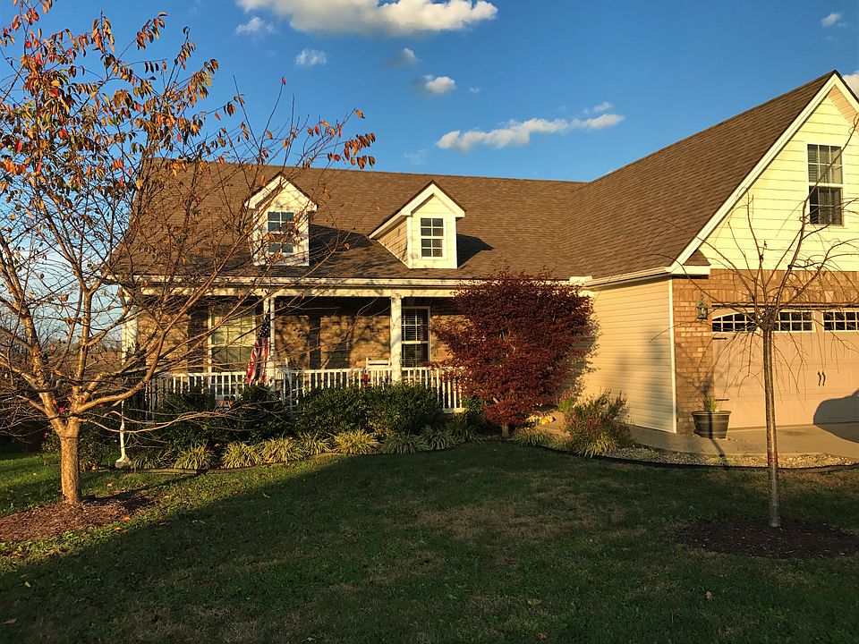 1st image of 1073 Twin Oaks Blvd
