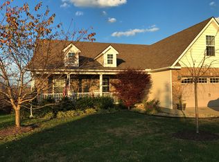 1073 Twin Oaks Blvd, Mount Sterling, KY 40353