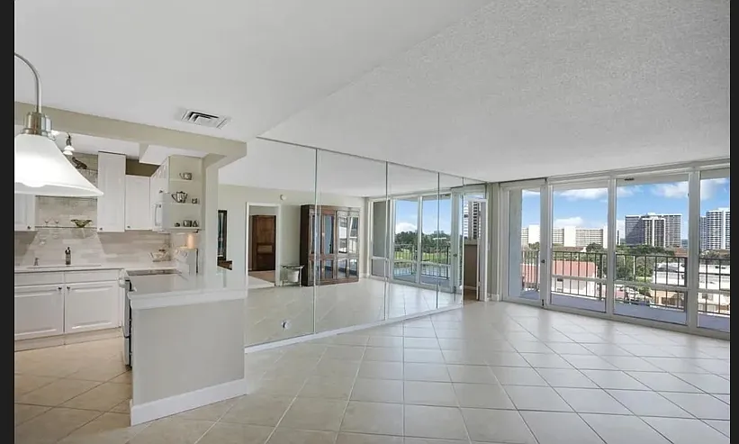 2 bed, 1143 sqft, $2,800 — Photo 2