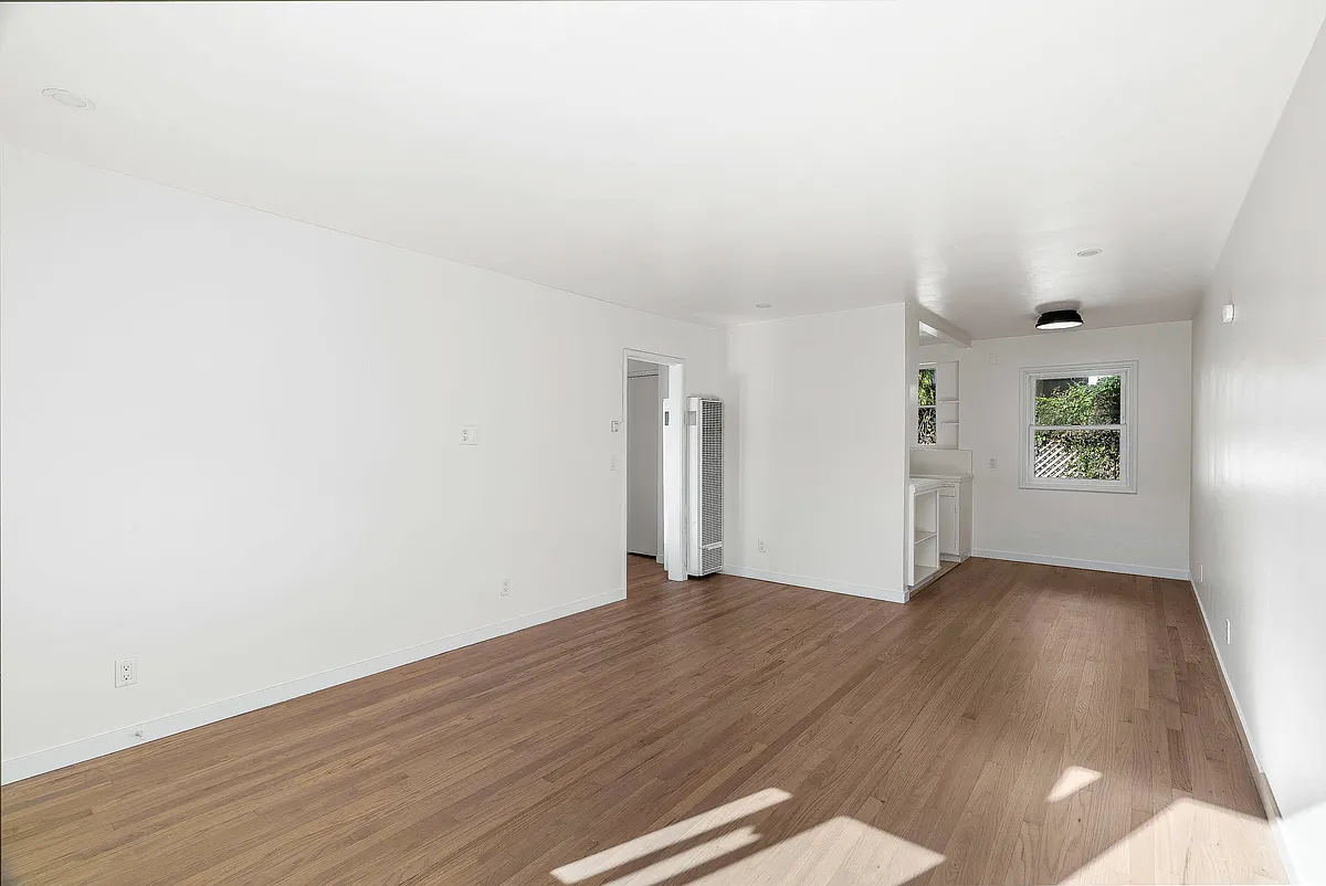 Building Photo - 723 41st Ave #723