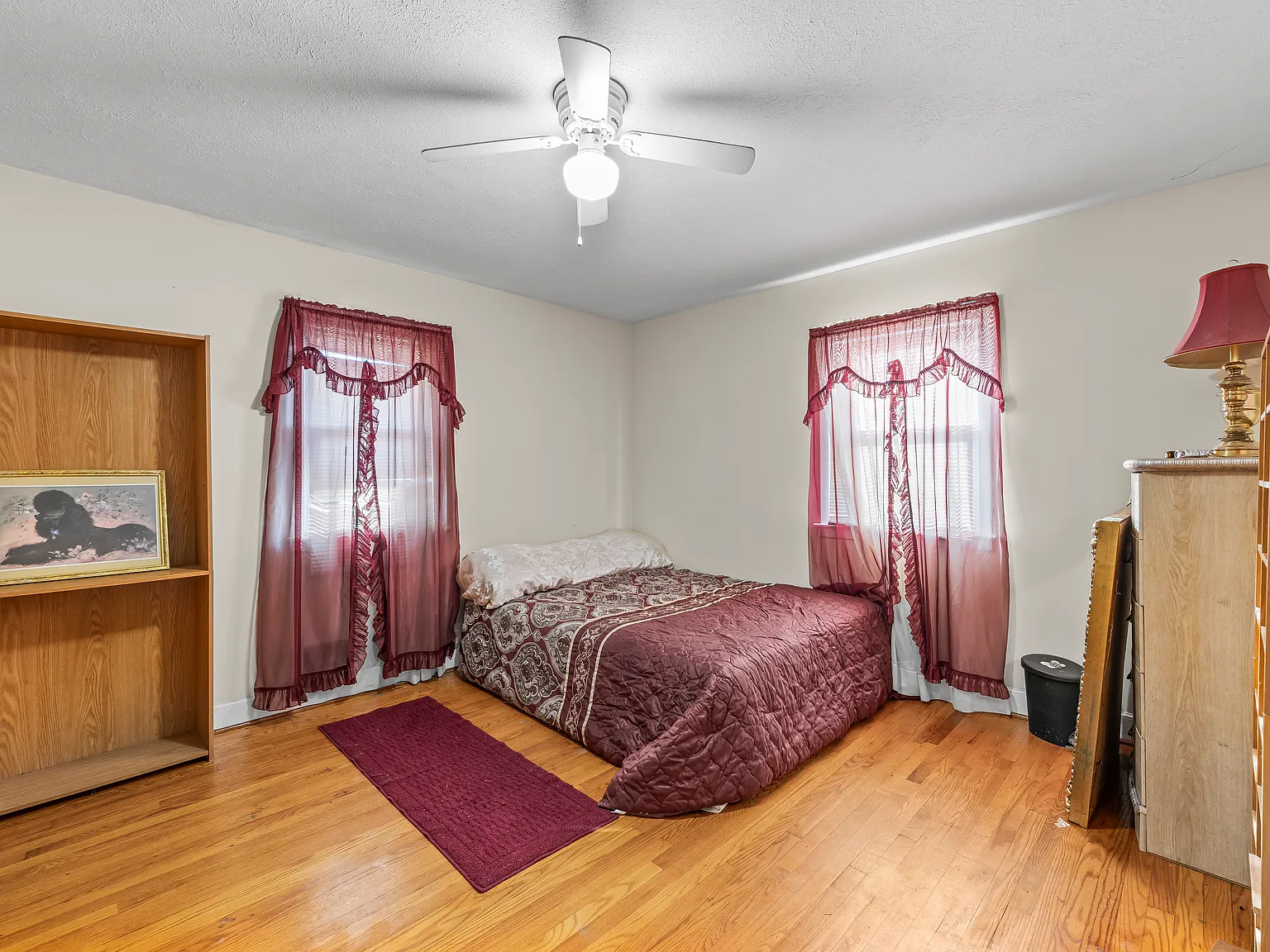 3 bed, 2245 sqft, $1,000 — Photo 1