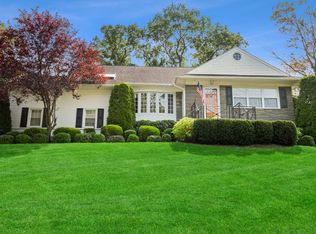 197 Van Etten Blvd, New Rochelle, NY 10804
