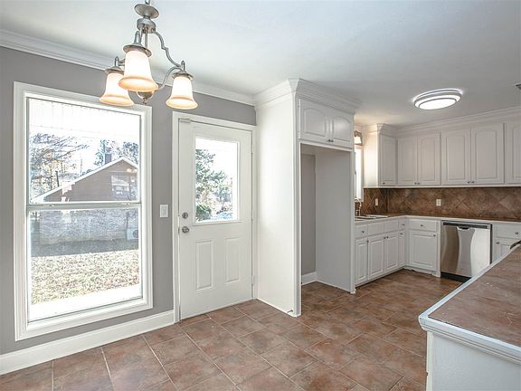 4th image of 5057 Womack Dr