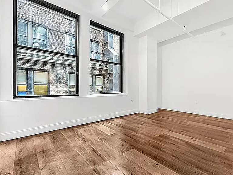 255 W 36th St #606 — Photo 8