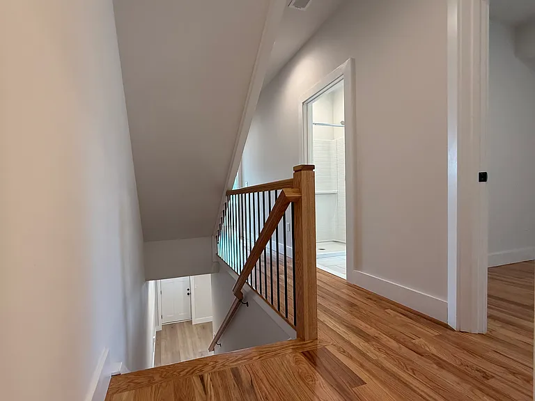 160 Main St #1 — Photo 18