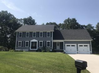 29 Julia Ct, Swansea, MA 02777