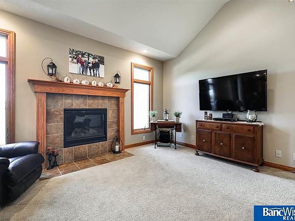 5th image of 8208 Windmill Dr