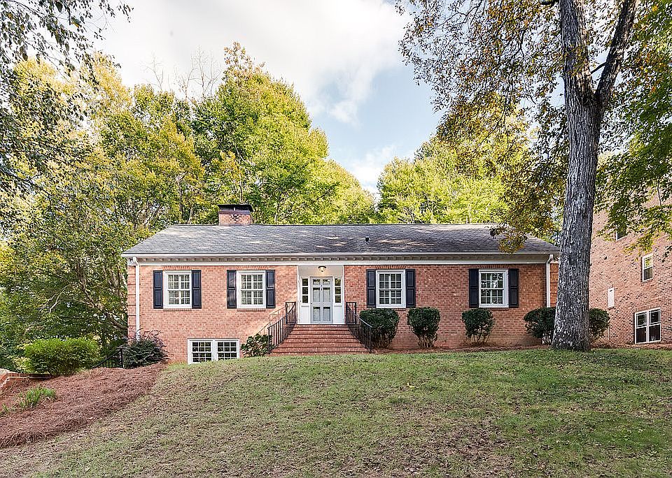 1st image of 216 Homewood Ave