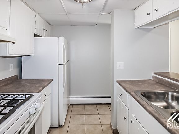 5th image of 941 Dyer Ave #15