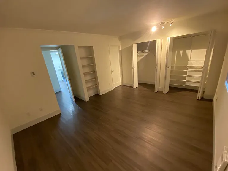 10512 NE 32nd Pl #F104 — Photo 12