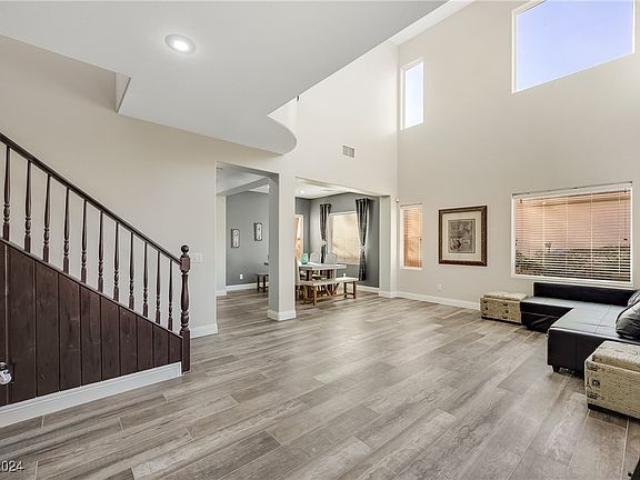 3rd image of 4543 Weitzman Pl