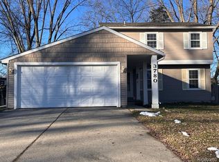 3780 Loon Lake Rd, Wixom, MI 48393