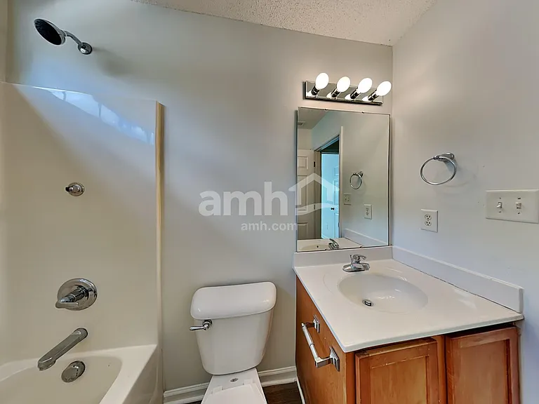 1302 River Rock Dr — Photo 16