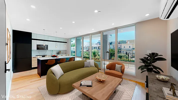 Sold by R New York | media 13