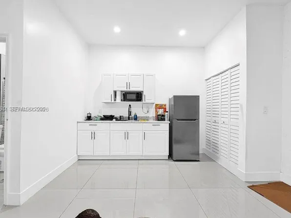 12735 SW 211th St #1, Miami, FL 33177