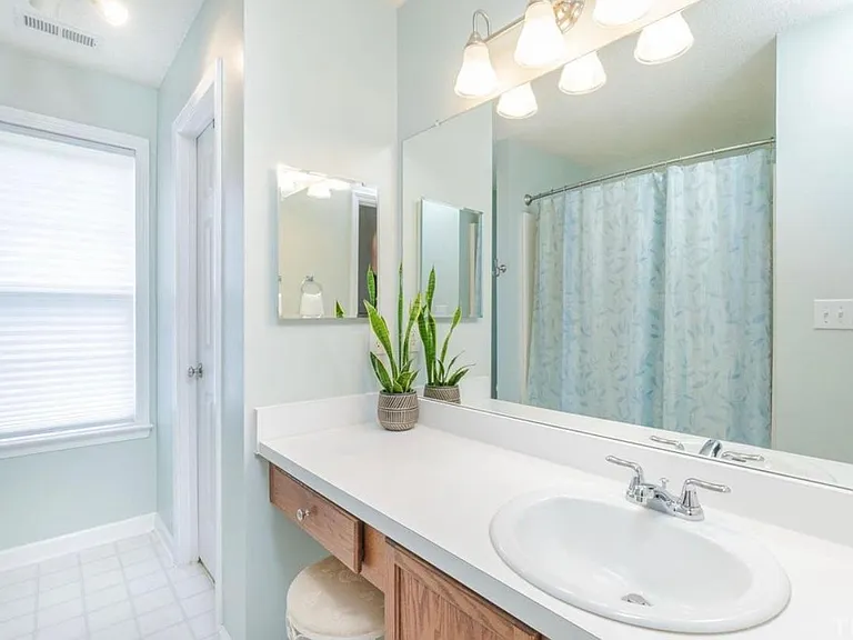 4 Marsh Landing Ct — Photo 3