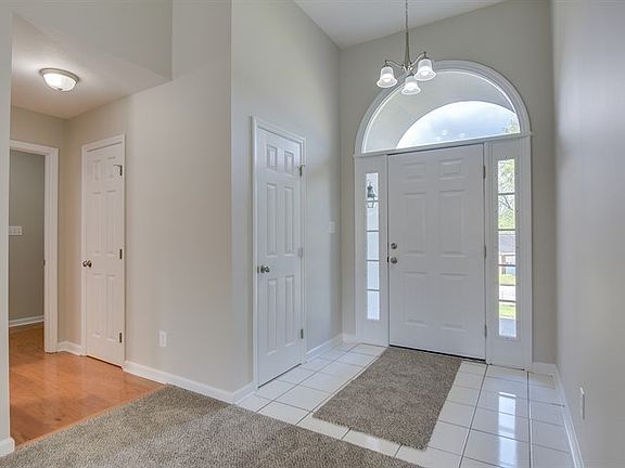 3rd image of 388 Crown Mill Dr