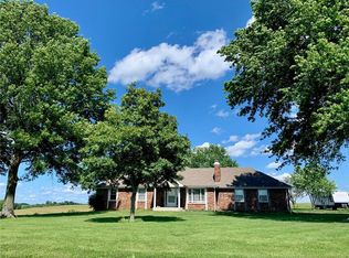 20194 Trent Rd, Waverly, MO 64096