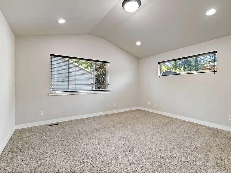 1020 Hill St — Photo 28