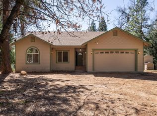 5820 Lynx Trl, Pollock Pines, CA 95726