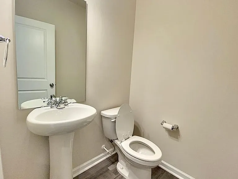 395 Glen Clova Dr — Photo 23