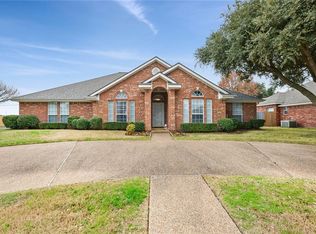912 Stoneridge Dr, Hewitt, TX 76643