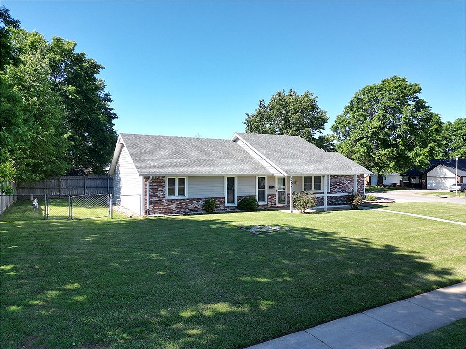 1st image of 767 Terry Avenue