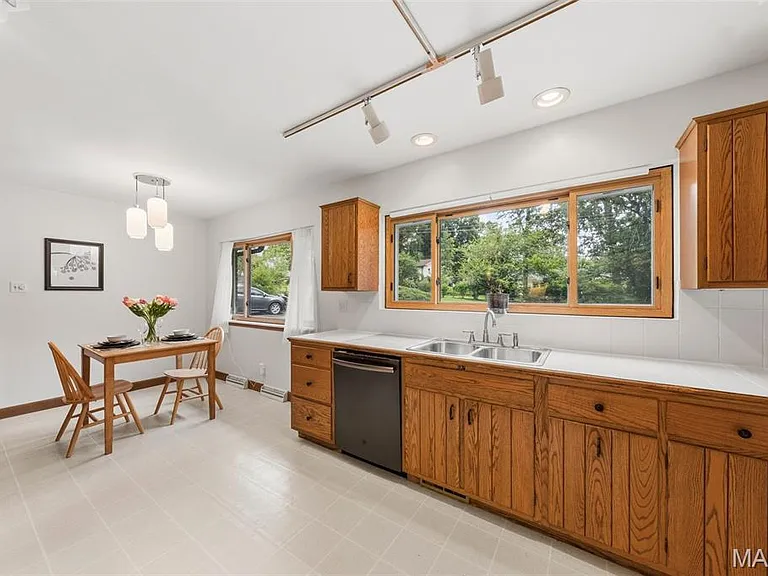 23 Beaver Dr — Photo 43