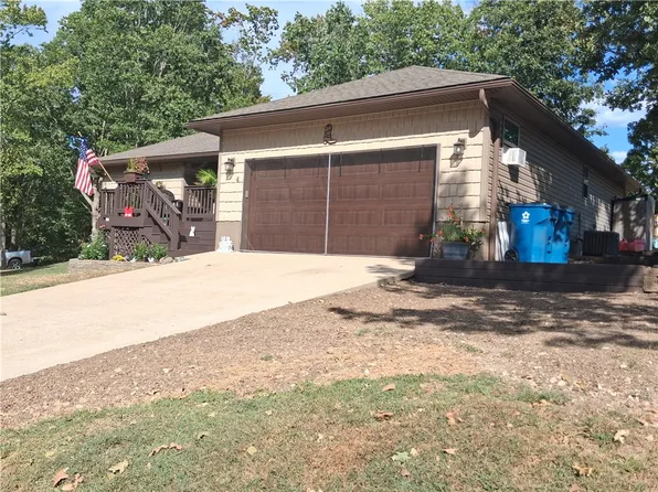 4 Bempton Ln, Bella Vista, AR 72715