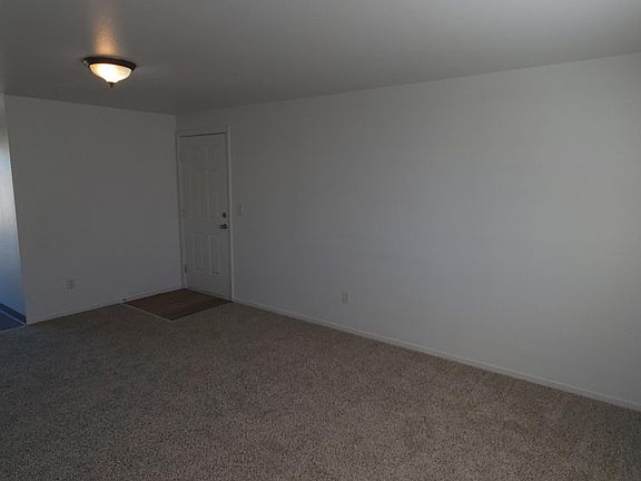 2nd image of 1254 Newlands Dr W APT 22
