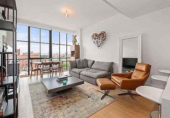 3rd image of 22-18 Jackson Ave #620